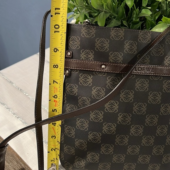 Authentic LOEWE Canvas Shoulder/Crossbody Bag - Picture 9 of 17